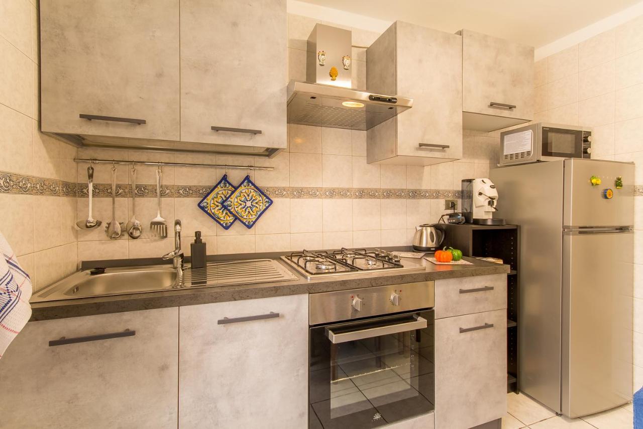 Sicula Home Few Minutes To Sea - Happy Rentals Катания Экстерьер фото