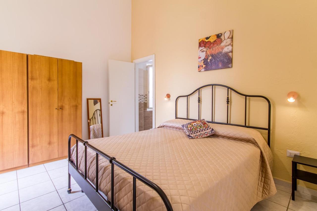 Sicula Home Few Minutes To Sea - Happy Rentals Катания Экстерьер фото